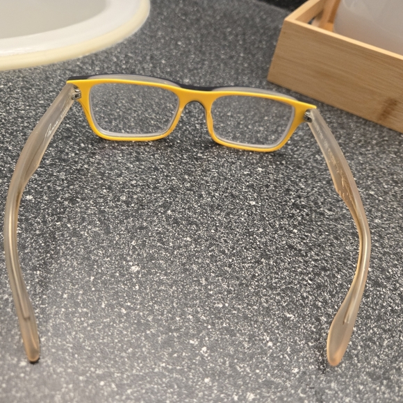 Pierre Eyewear - Picture 4 of 7